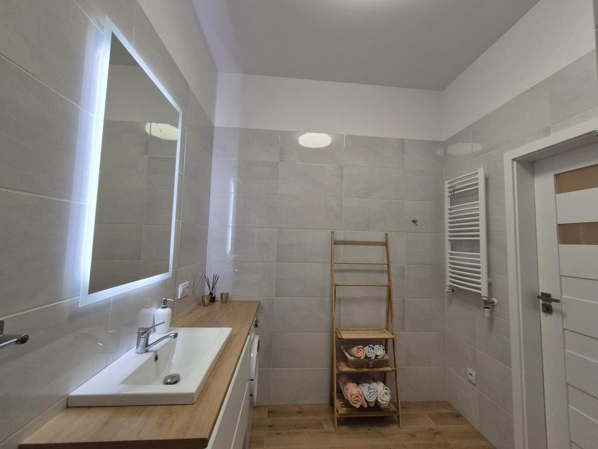 Duzy Komfortowy Apartament W Samym Centrum Przy Manufaktura I Piotrkowska, Blisko Zoo, Fala Διαμέρισμα Λοτζ Εξωτερικό φωτογραφία